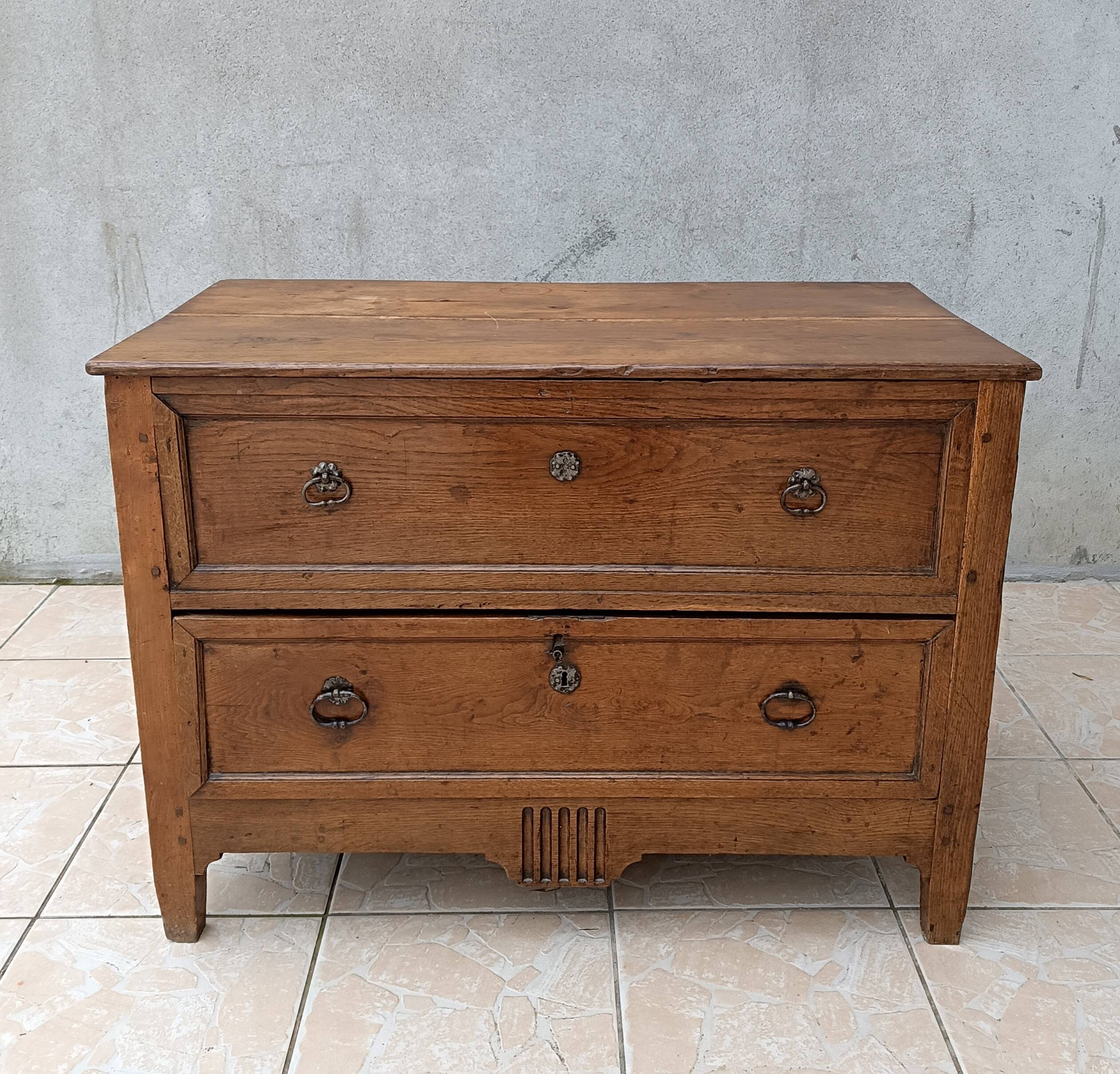 Louis XVI oak chest