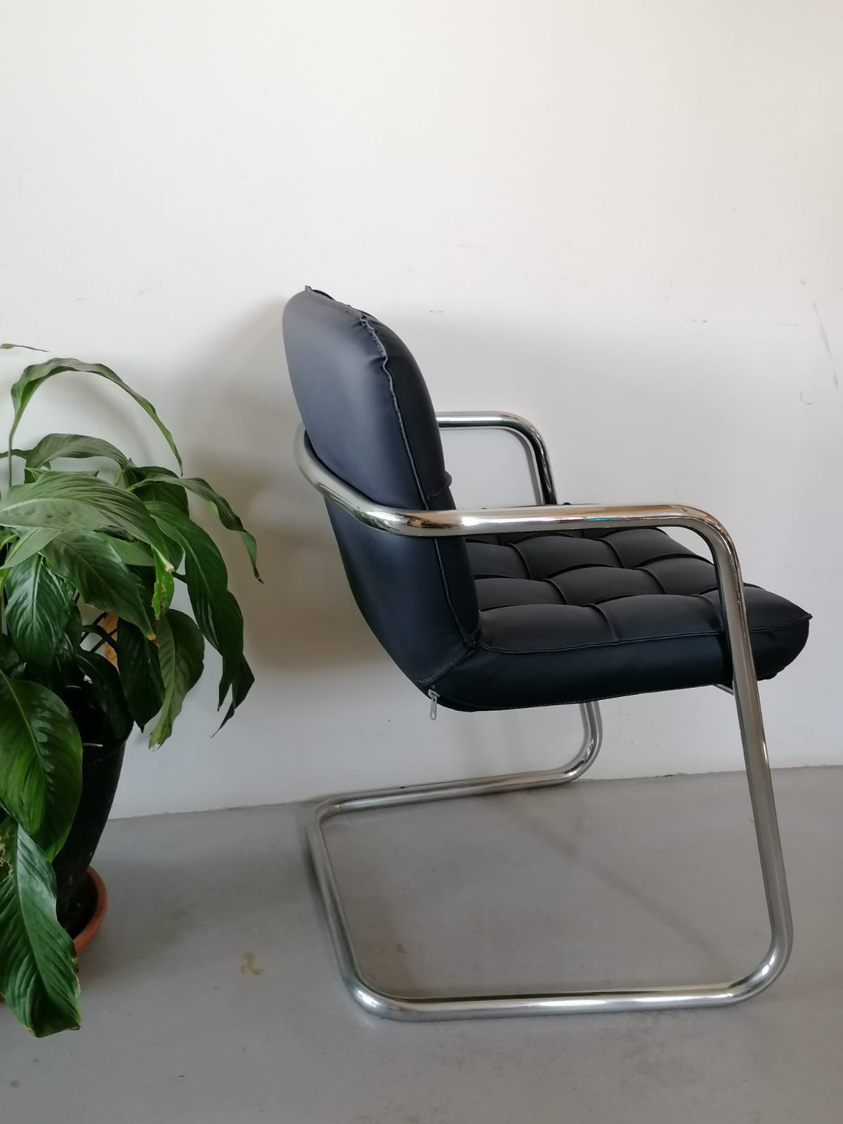 Airborne Storm model armchair