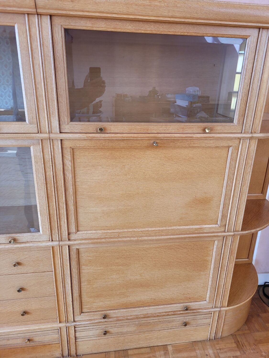 Furniture in MD modules with desk