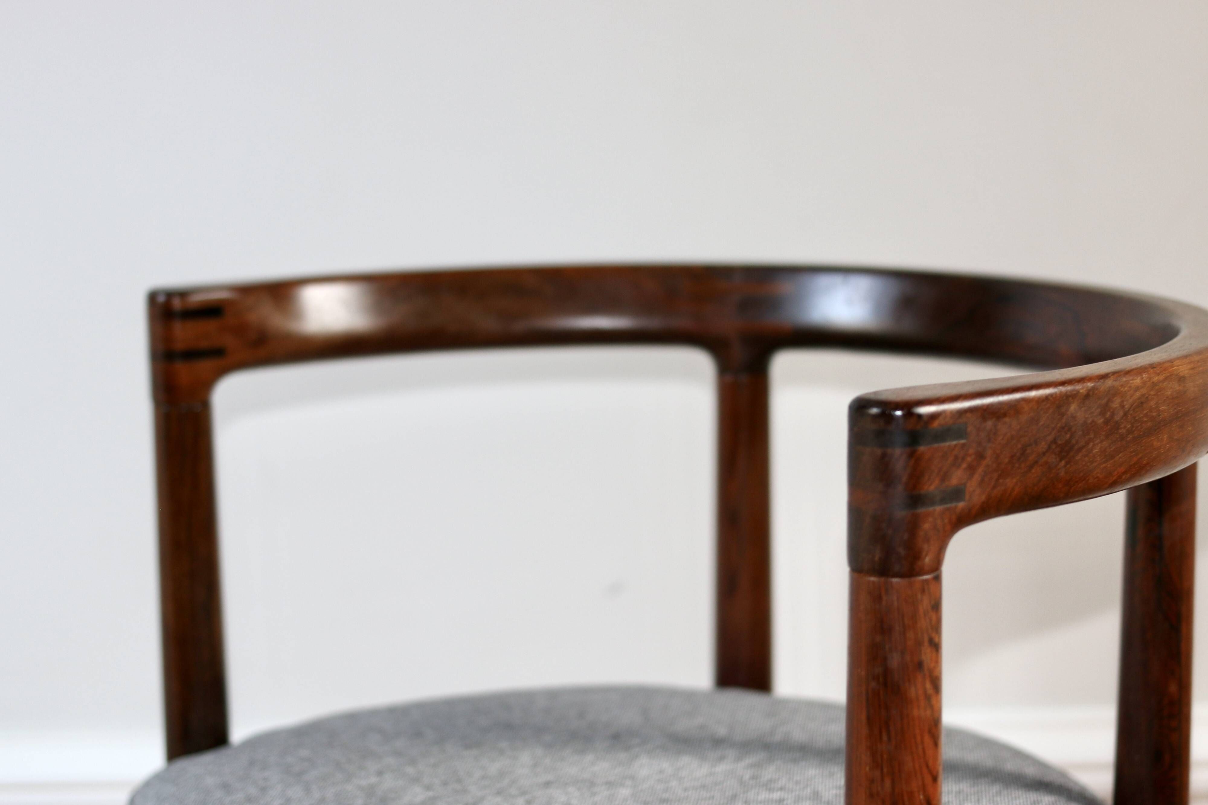 Scandinavian bridge chair in rosewood by Ole Gjerlov-Knudsen, 1960
