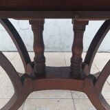 English drop-leaf table in mahogany from the 19th century.