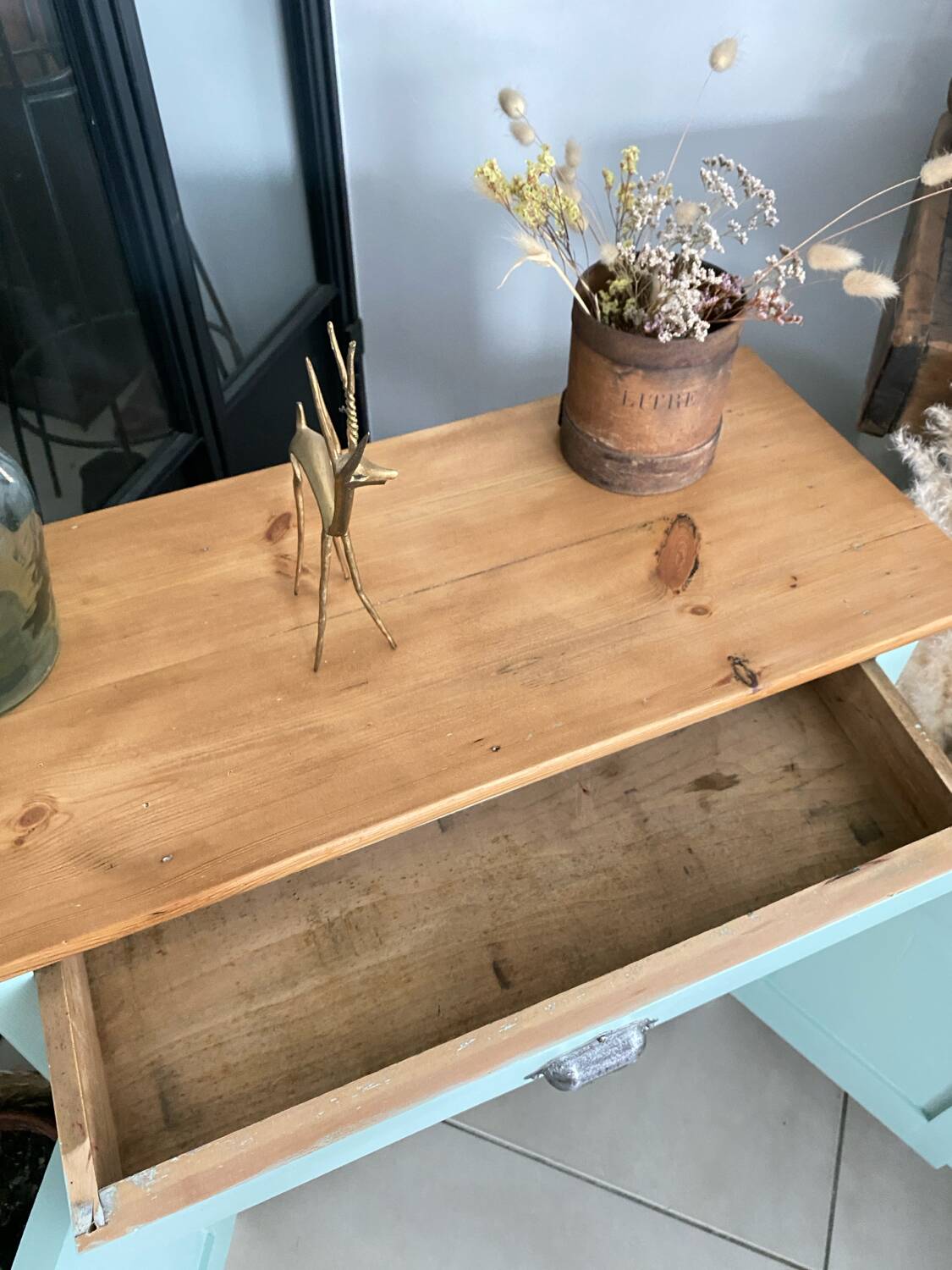 Almond green Parisian sideboard