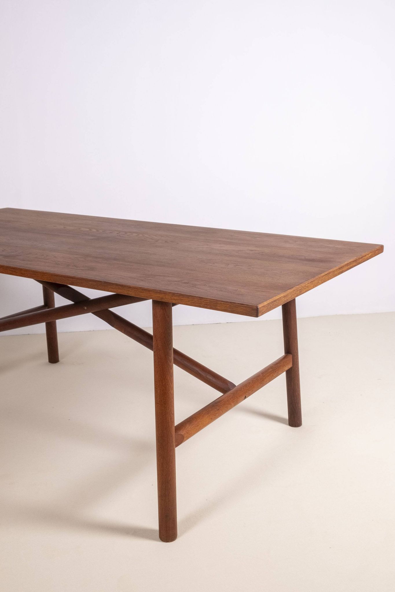 Table à manger en chêne par un ébéniste danois, années 1960, Danemark
