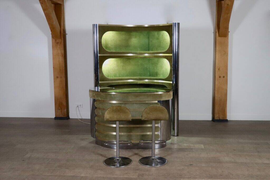 Suede and chrome dry bar with barstools in green by Willy Rizzo, Italy 1970s
