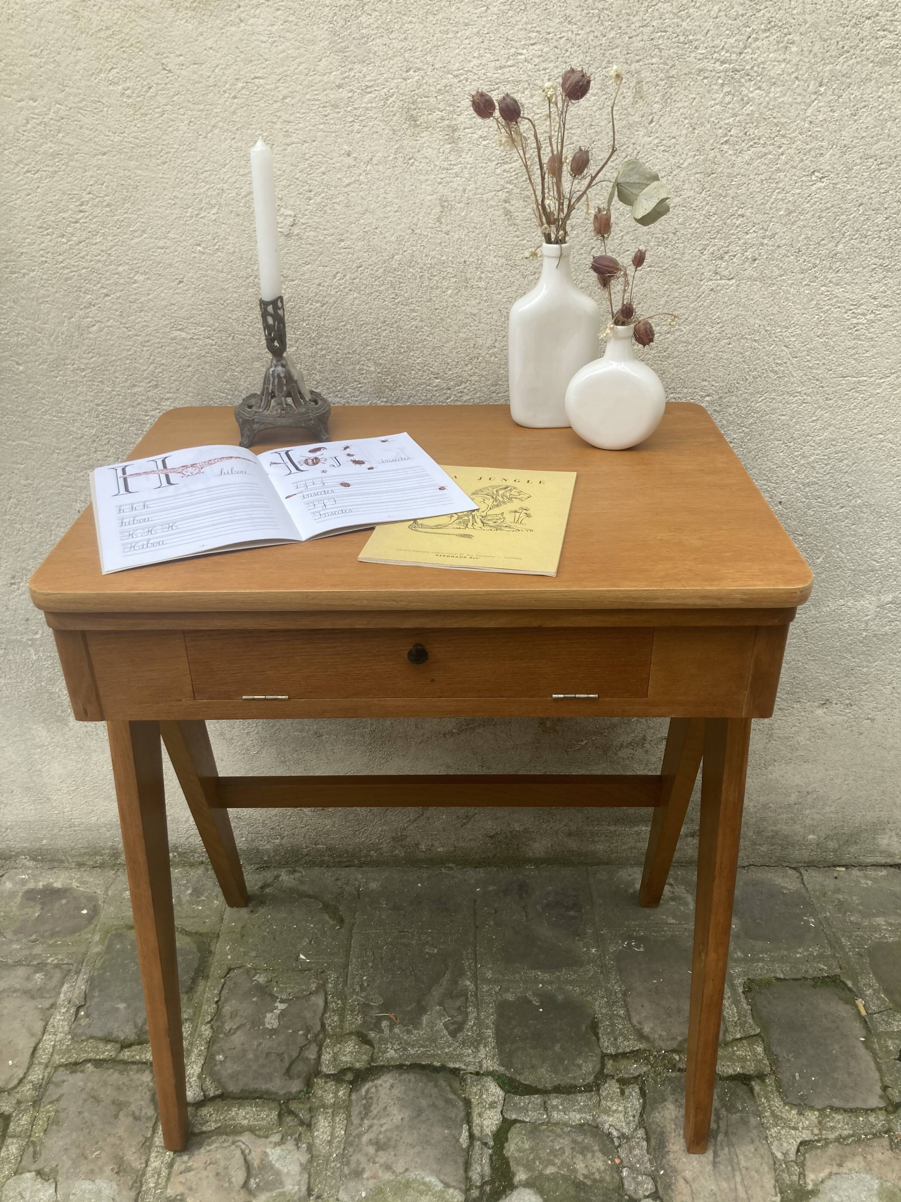 Desk-old sewing machine furniture