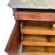Commode Umbertino en acajou et noyer, 19e siècle.