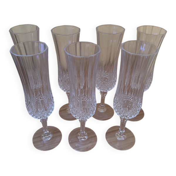 7 flûtes à champagne vintage modèle Lonchamp en cristal d'Arques