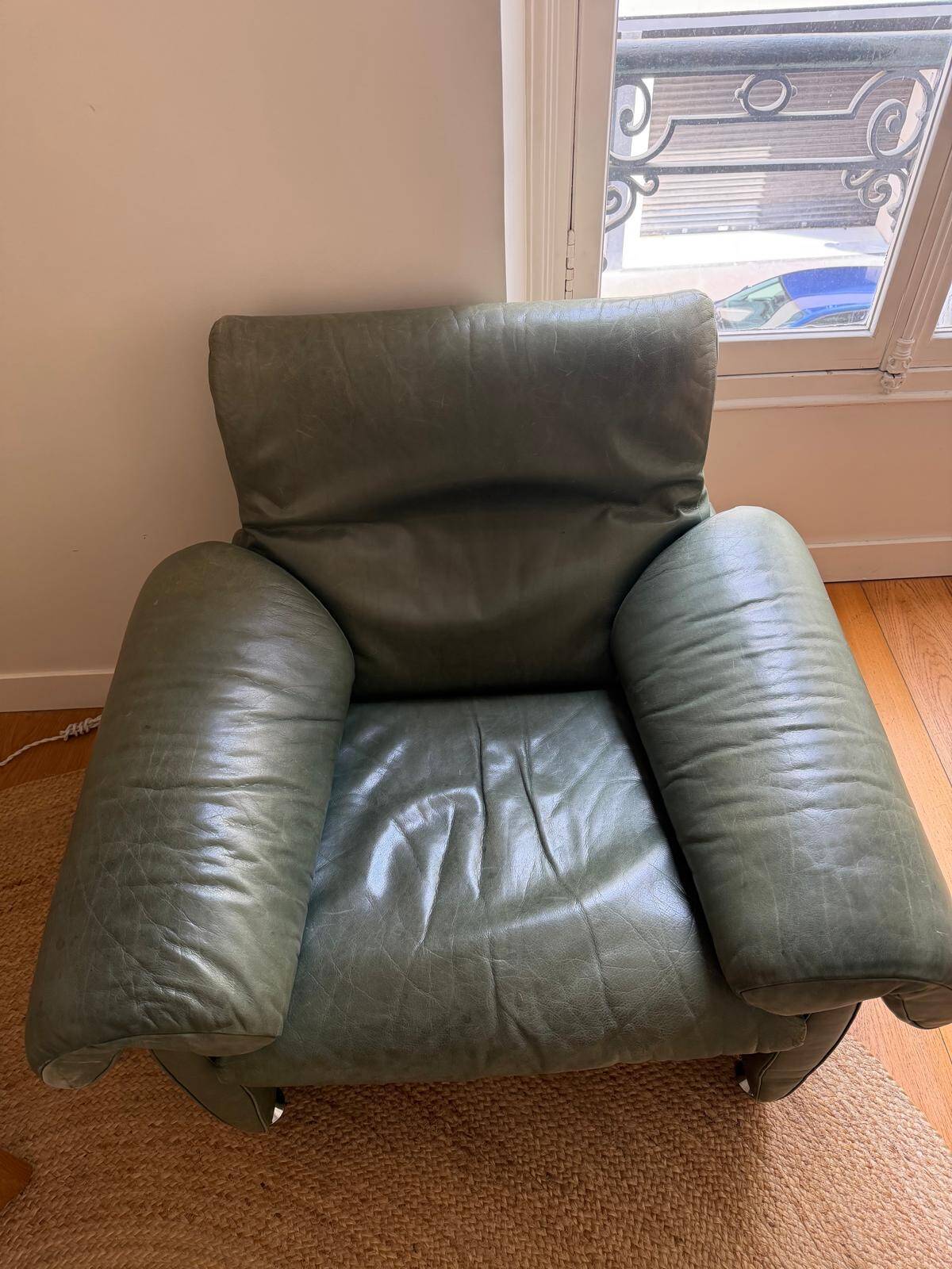 Chaise De Sede