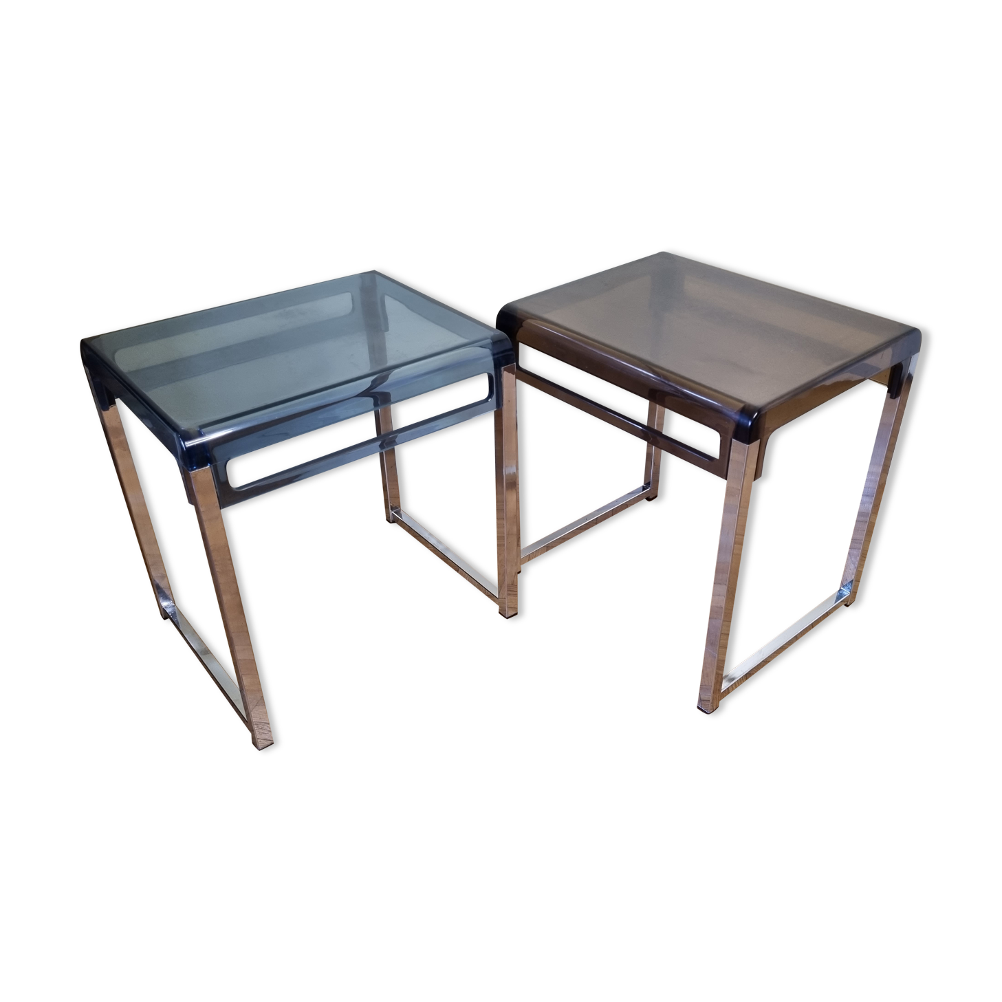 Paire de tables de chevet en plexiglas et chrome bleue et fumé, années 70