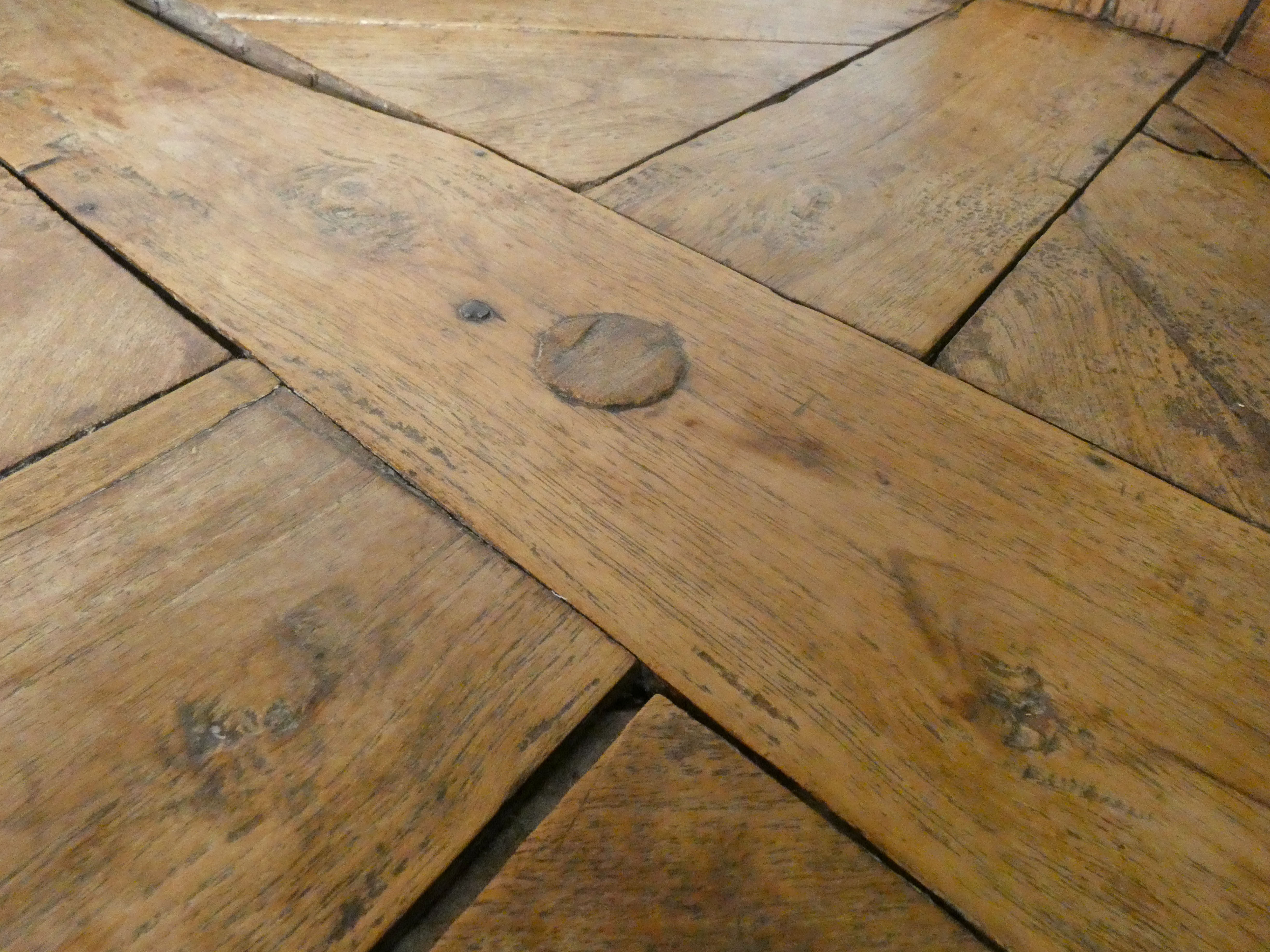 Indian coffee table chakki late 19th