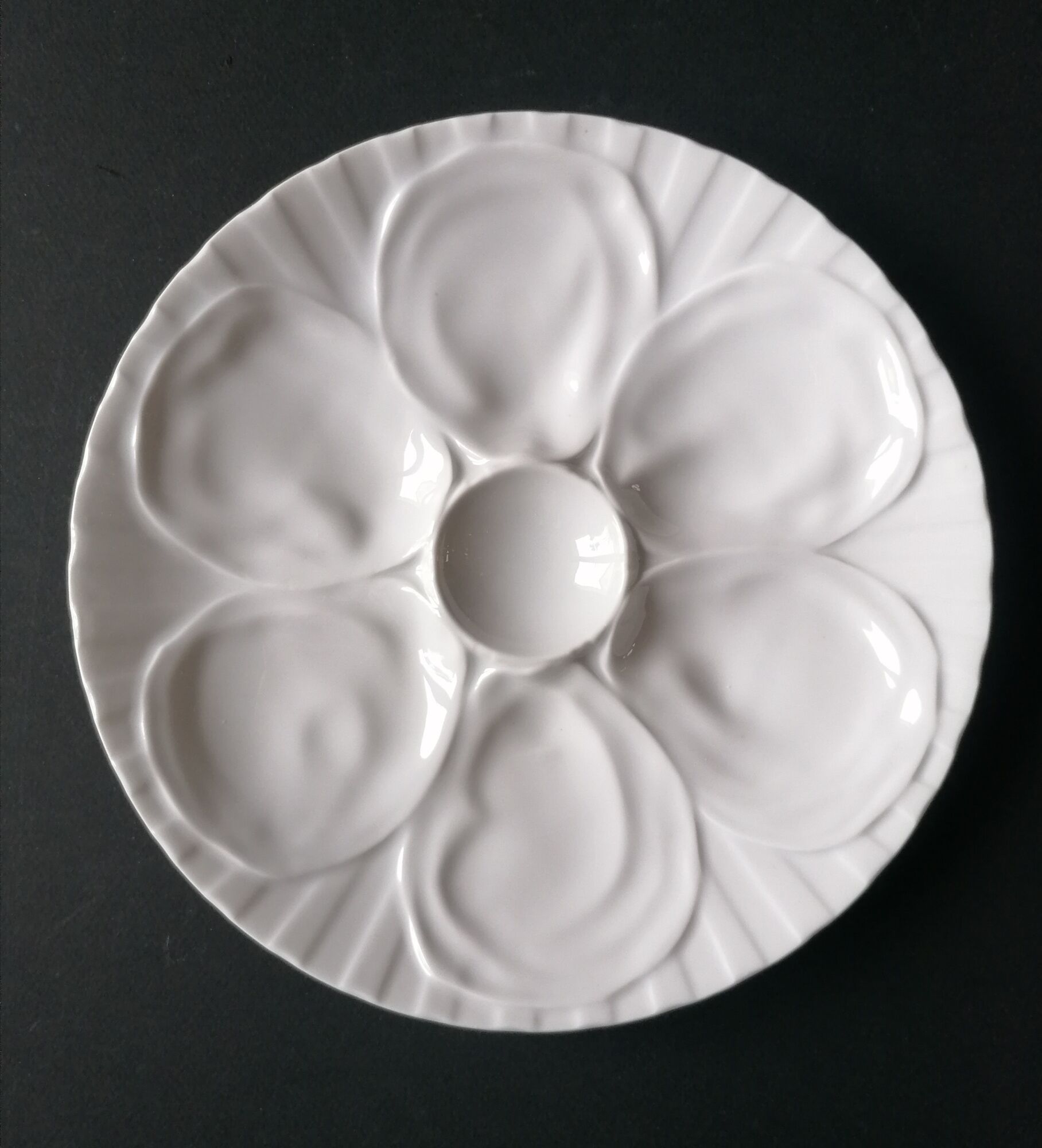 5 oyster plates in pillivuyt white porcelain