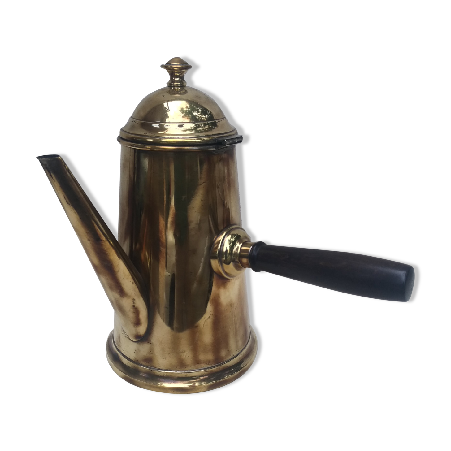 caramelized copper chocolate maker