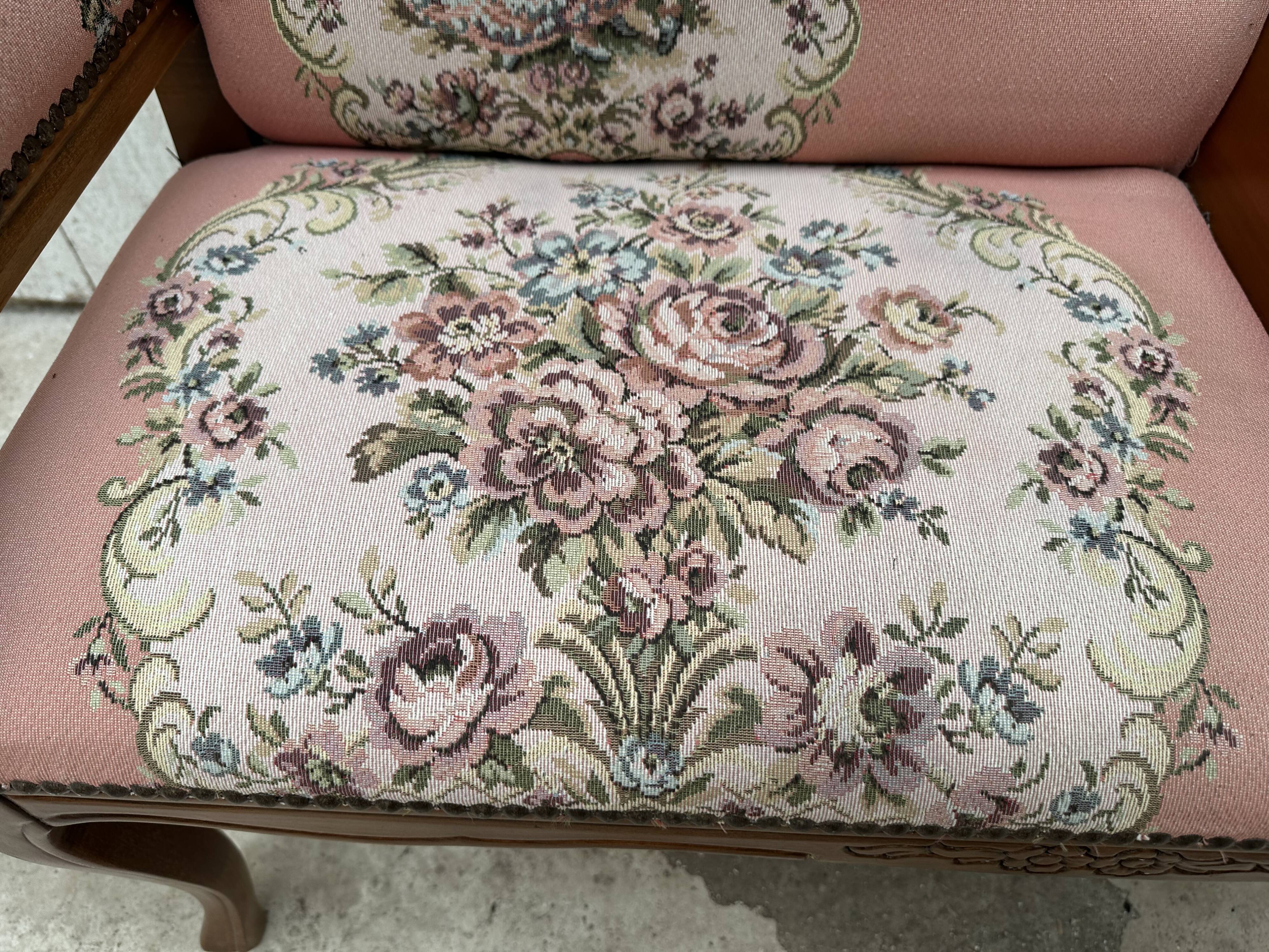 Telephone cabinet c savino