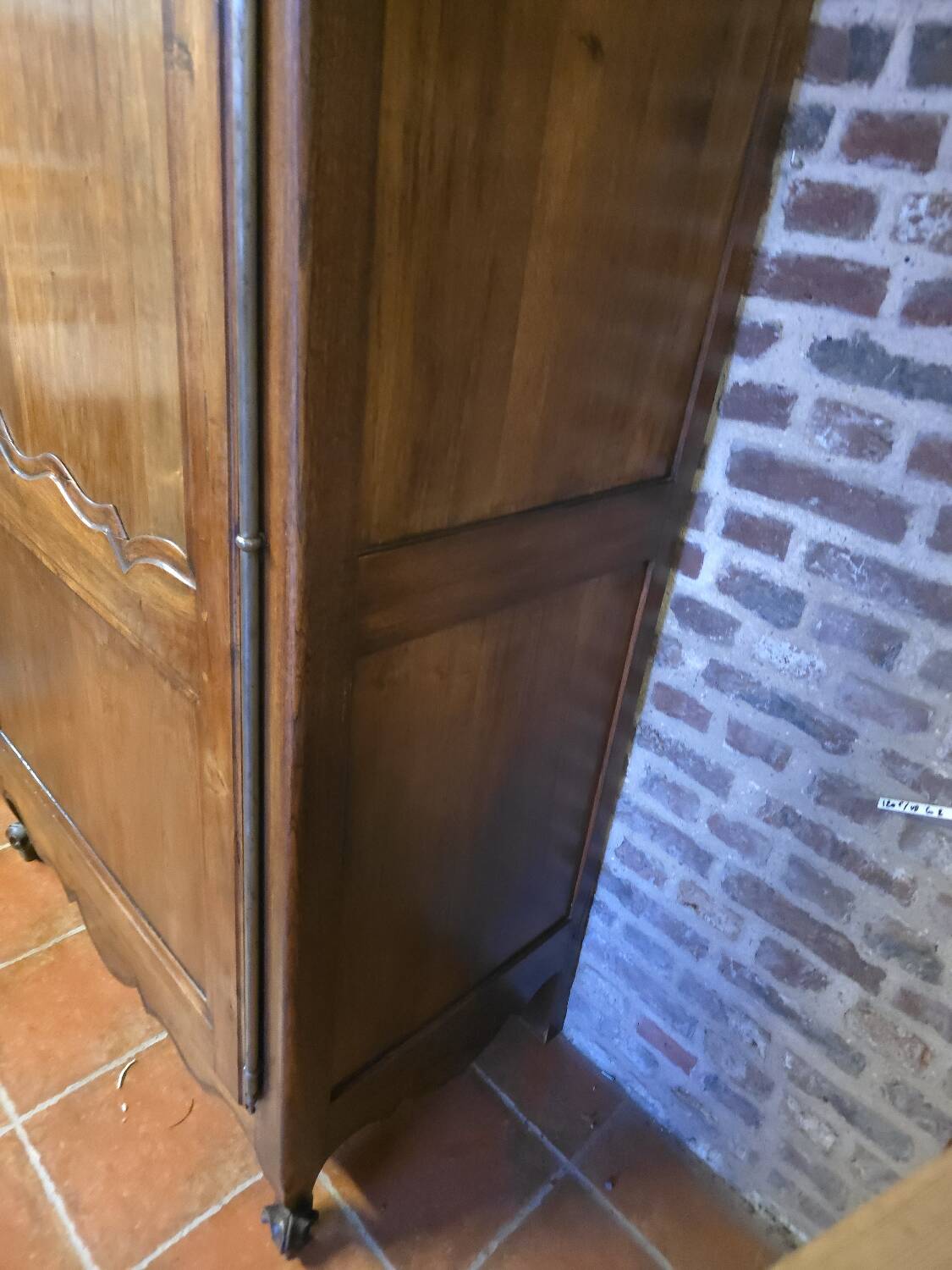 Armoire Bonnetière en noyer