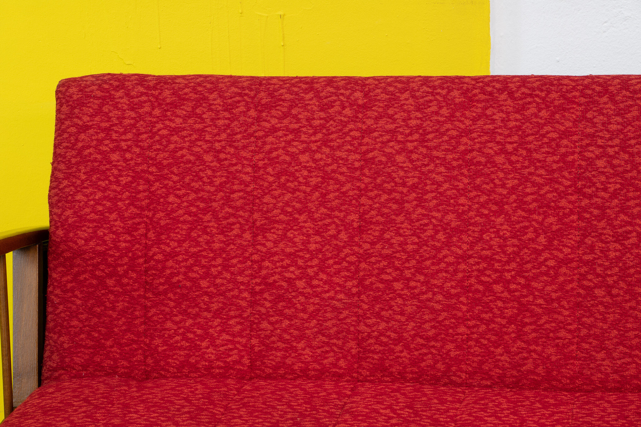 Scandinavian sofa 165 cm