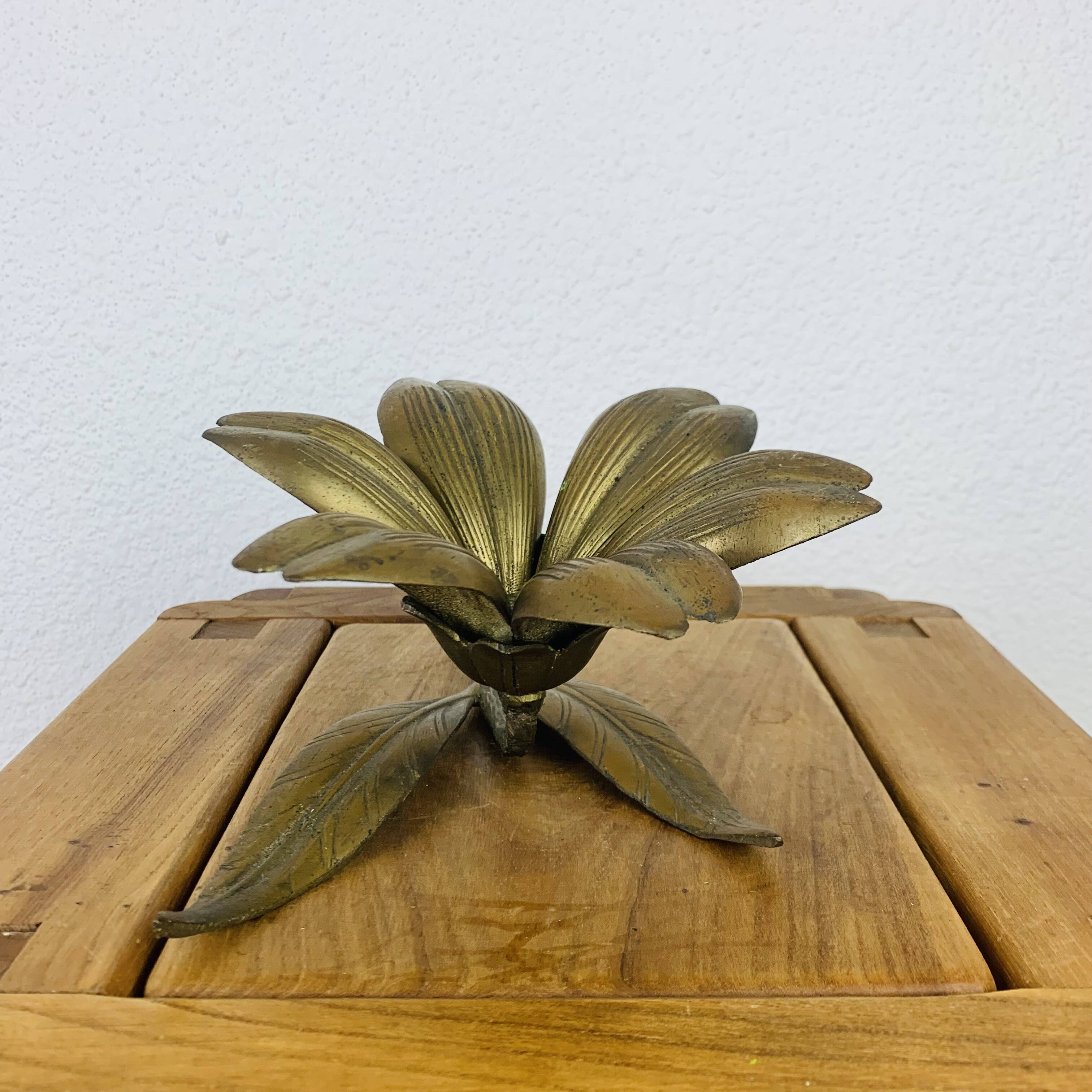 Brass flower ashtrays petals