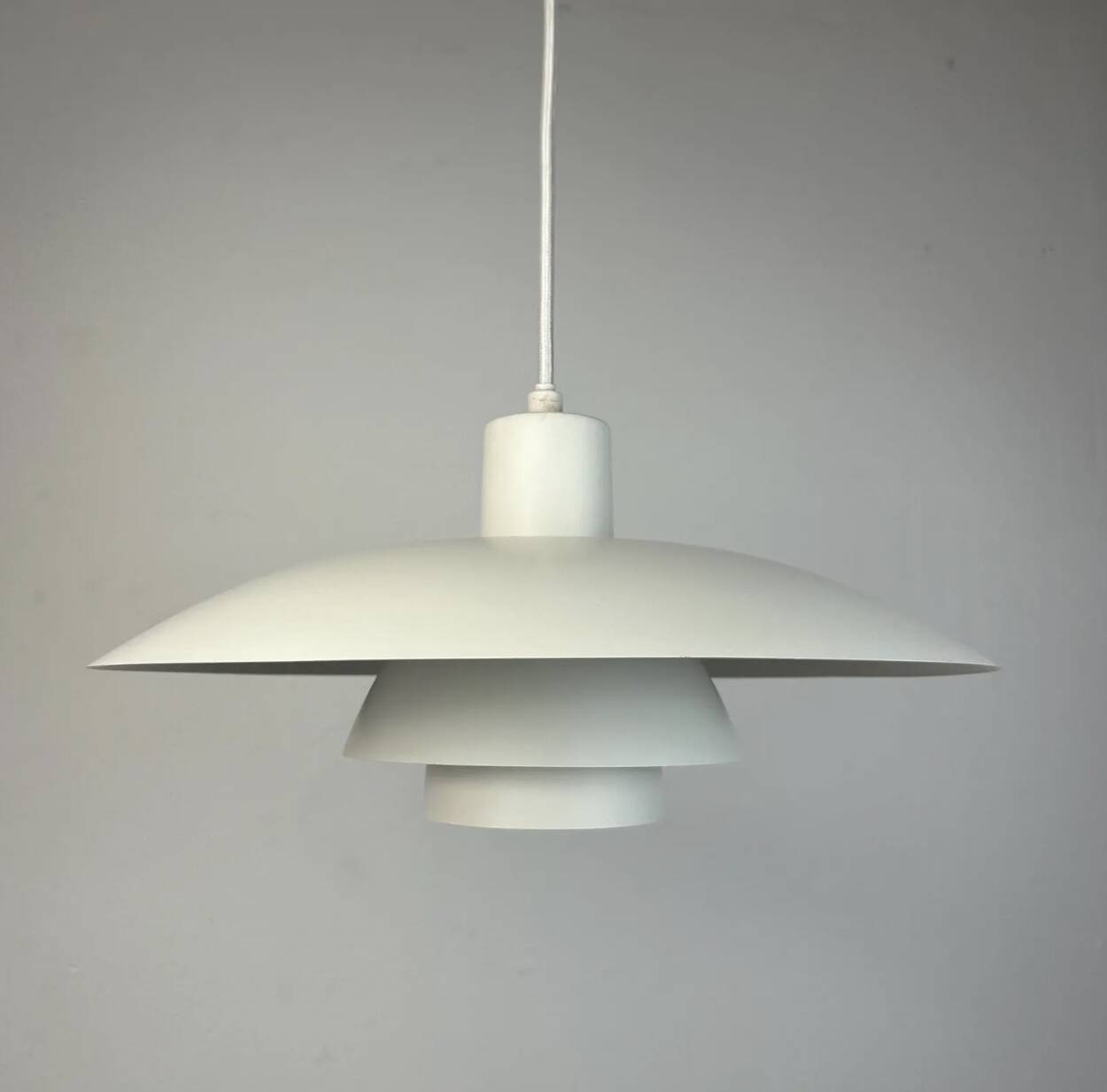 PH 4/3 Louis Poulsen Pendant Light - Louis Poulsen