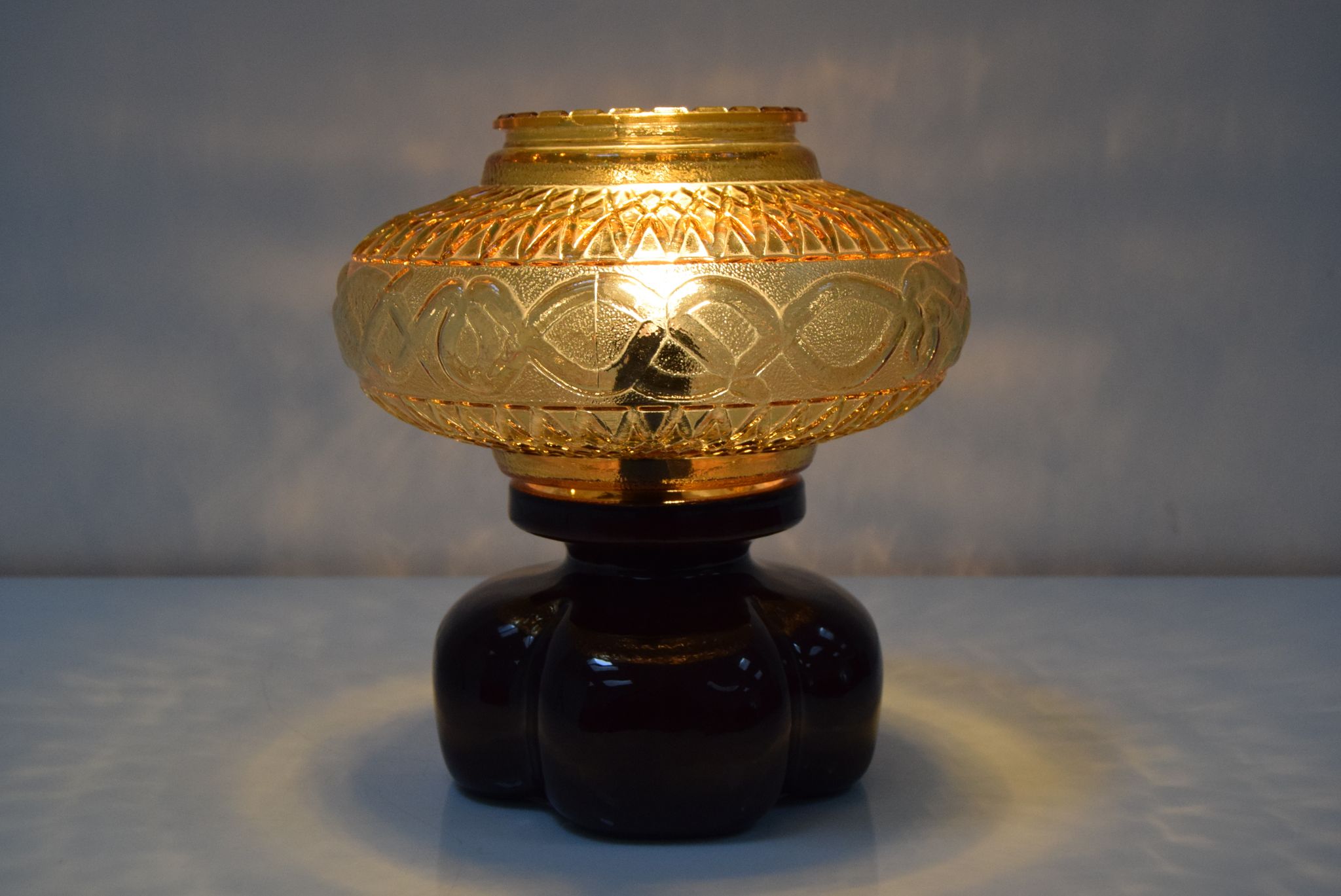 Lampe de table en céramique du milieu du siècle années 1960.
