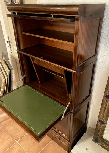 MD furniture: mahogany secretary library