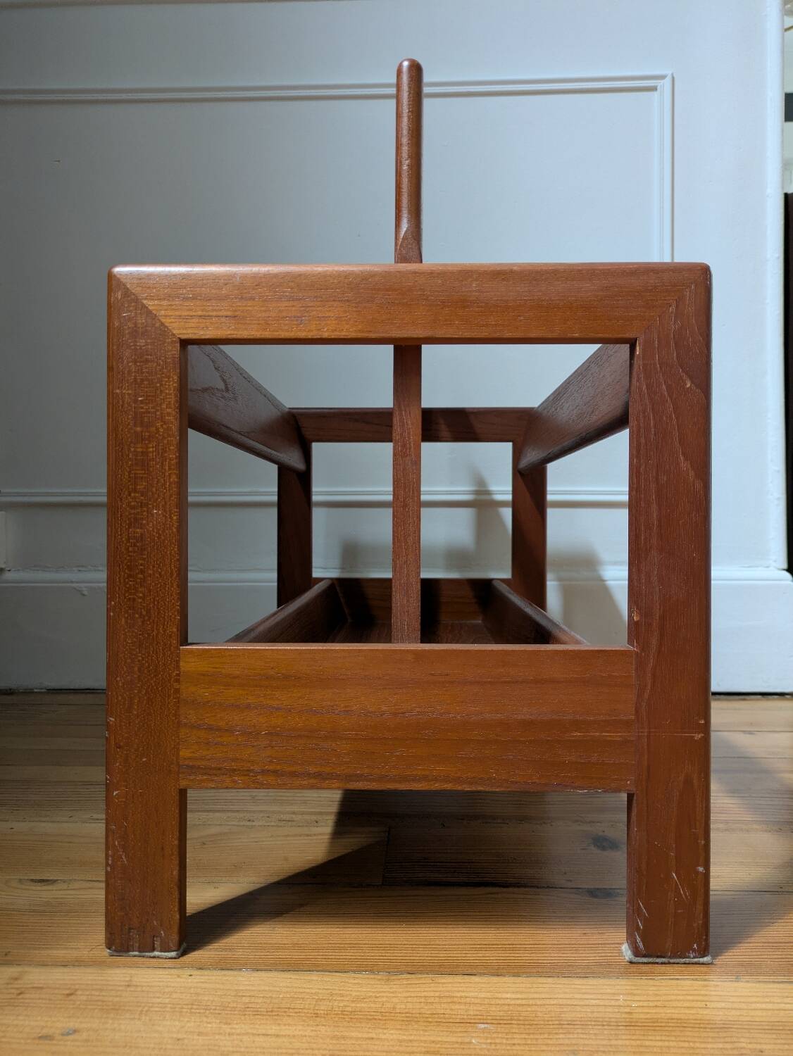 Vintage magazine rack