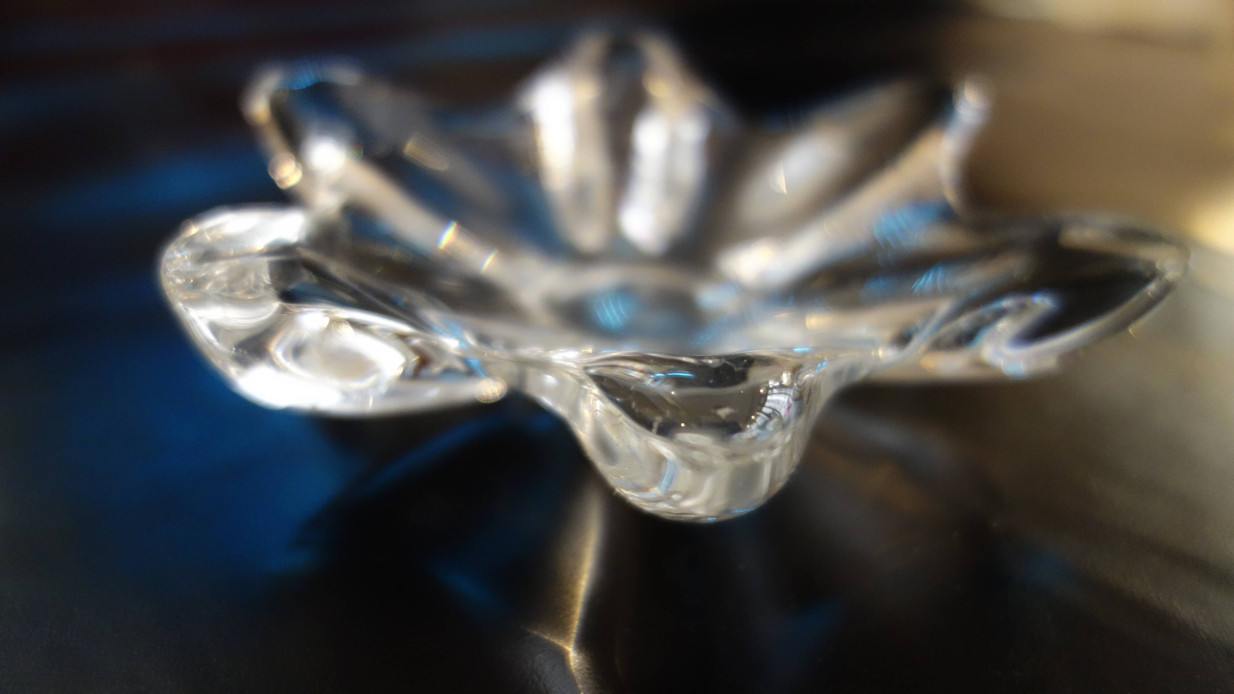 Sea star shaped Crystal ashtray...