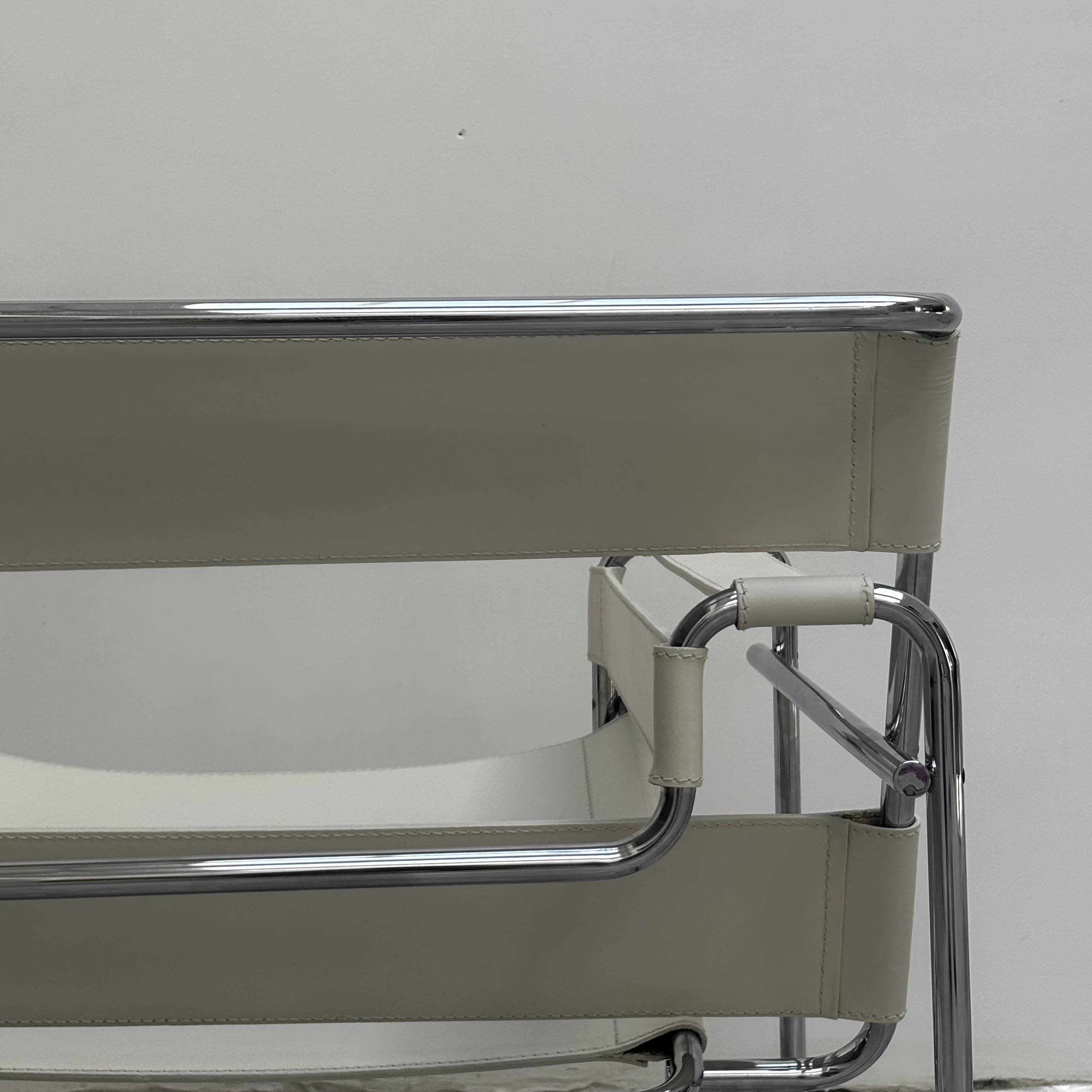 "Wassily" armchair by Marcel Breuer for Gavina in white leather.