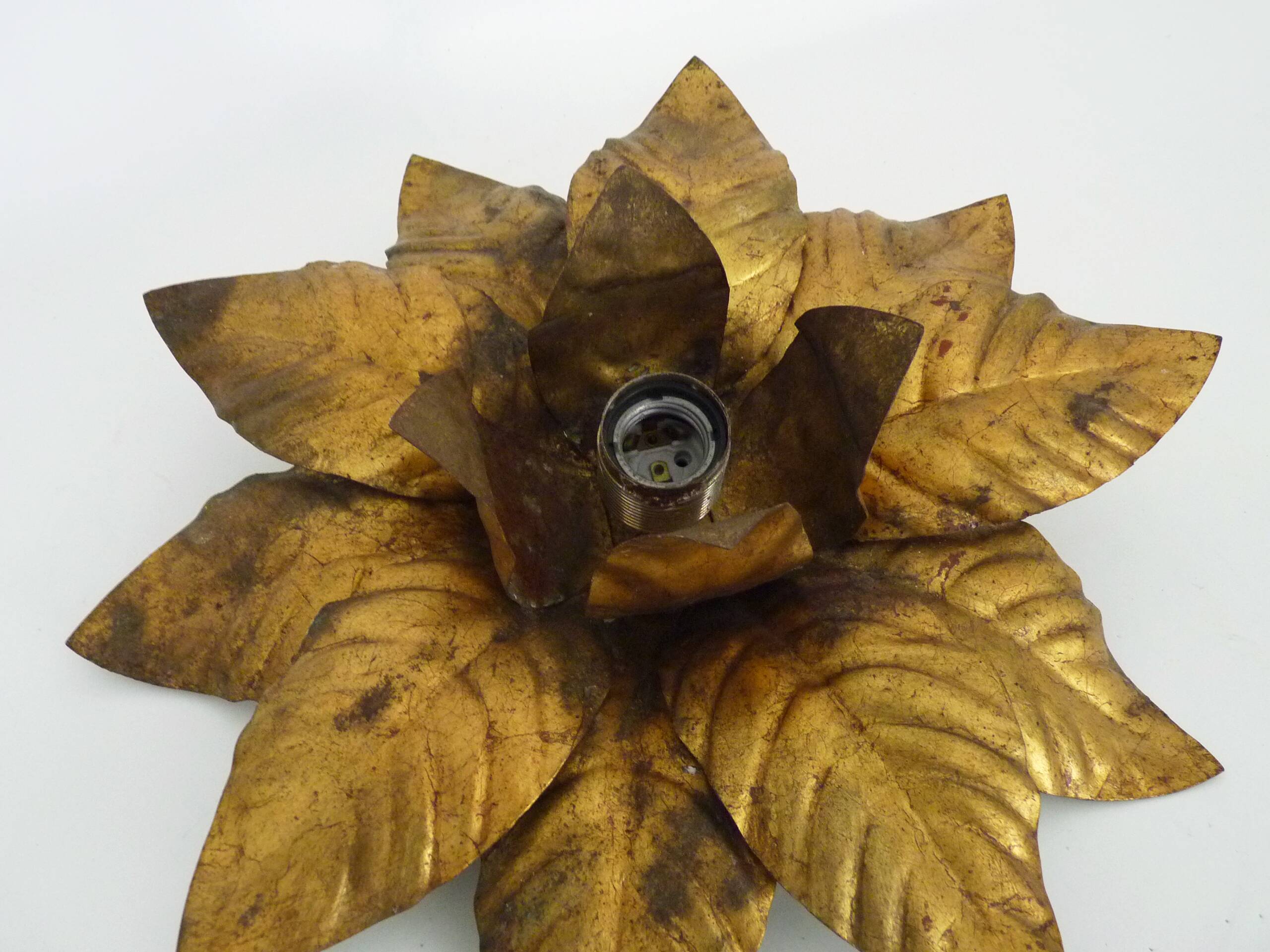 Wall light, ceiling light sun foliage in gold metal, vintage ceiling light. Italy 70s