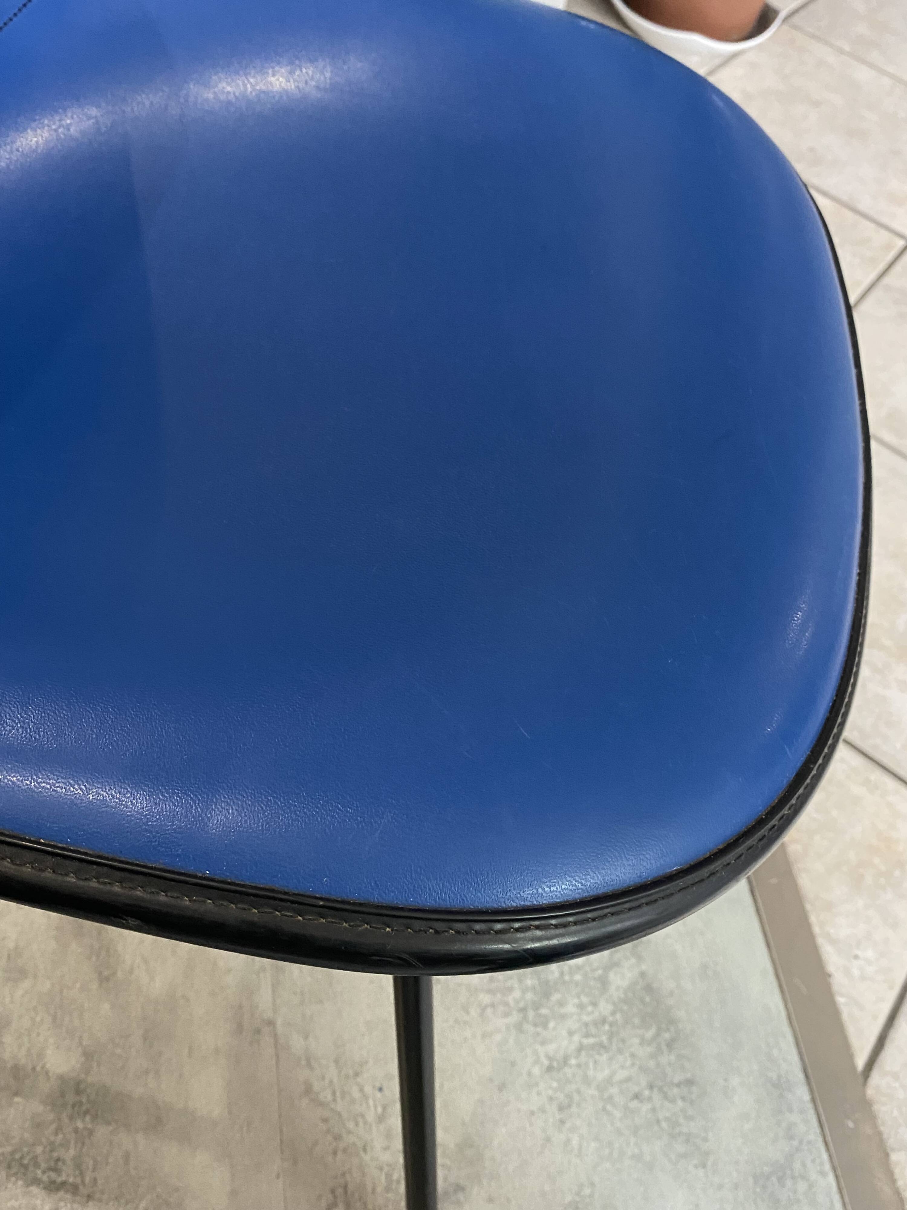 Eames Herman Miller vintage 70s blue vinyl fiberglass chair