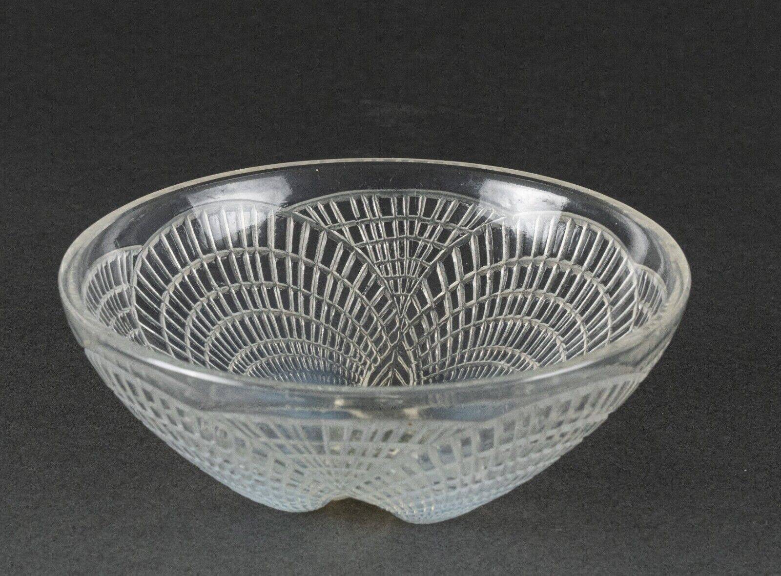 Lalique France opalescent scallop bowl numbered 3204