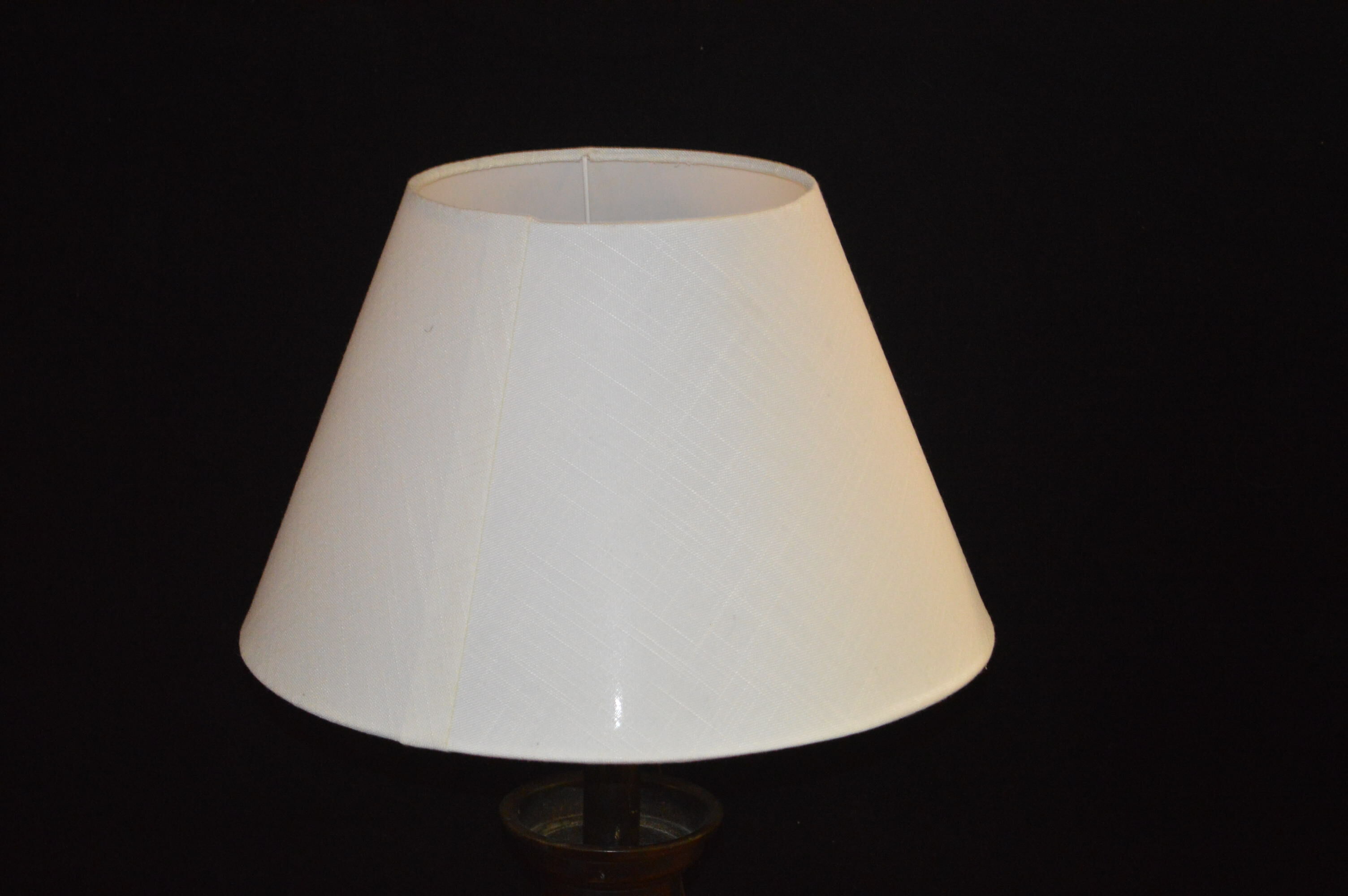 Asian lamp in bronze