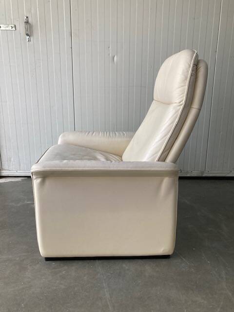 Exceptional and rare Pair of De Sede DS-50 adjustable Lounge Chairs