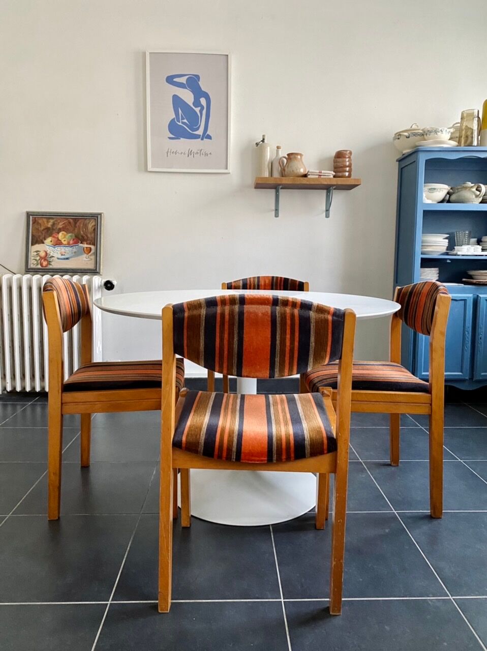 Set of 4 vintage chairs fabric and wood