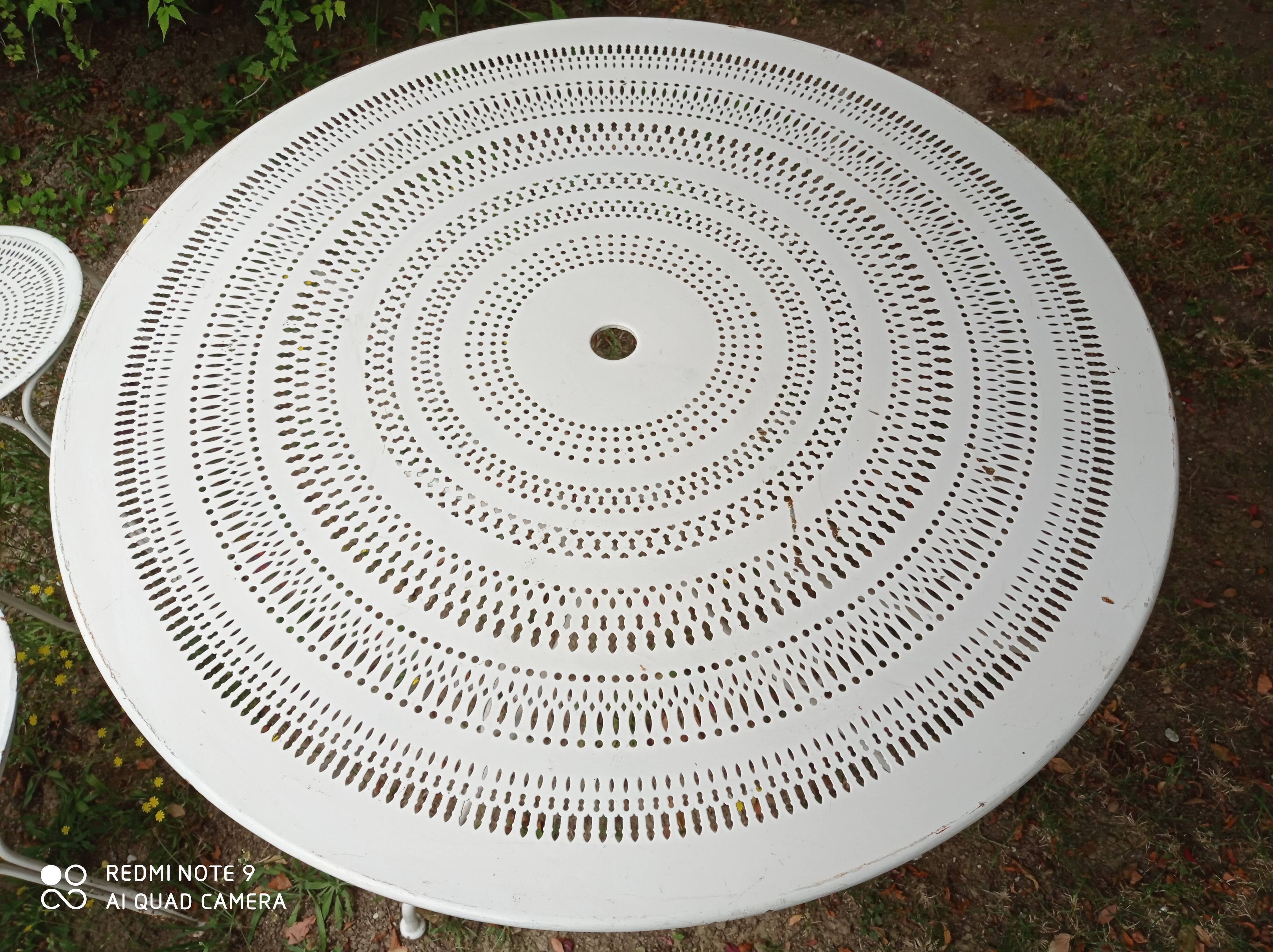 Wrought iron garden set