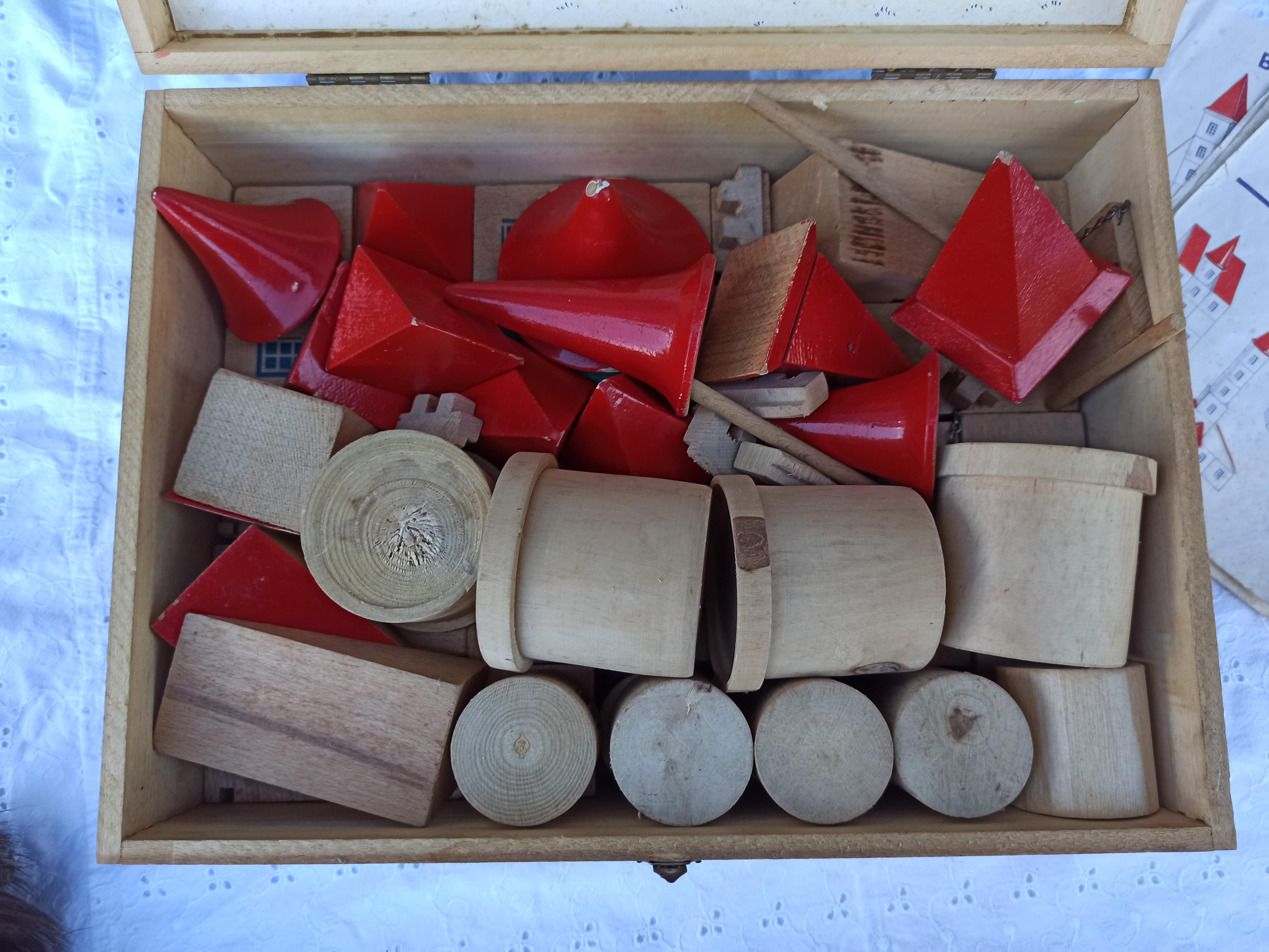 Wooden castle cube construction