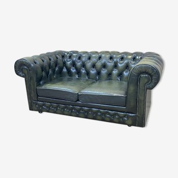 Chesterfield sofa in green leather 2 places from the 70s