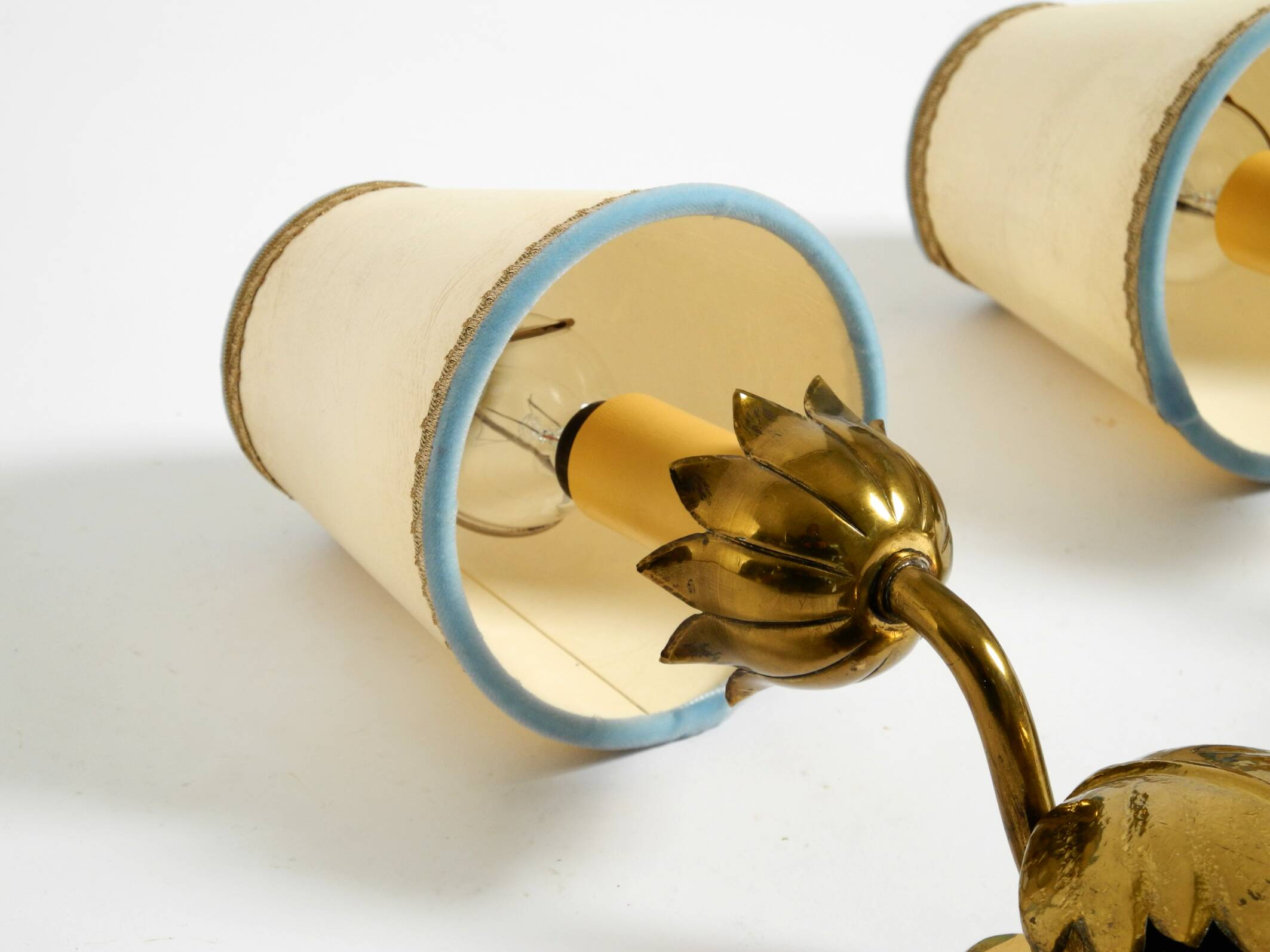 Two beautiful original Mid Century Modern floral wall lamps made of brass w