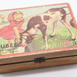 Old box cubes children