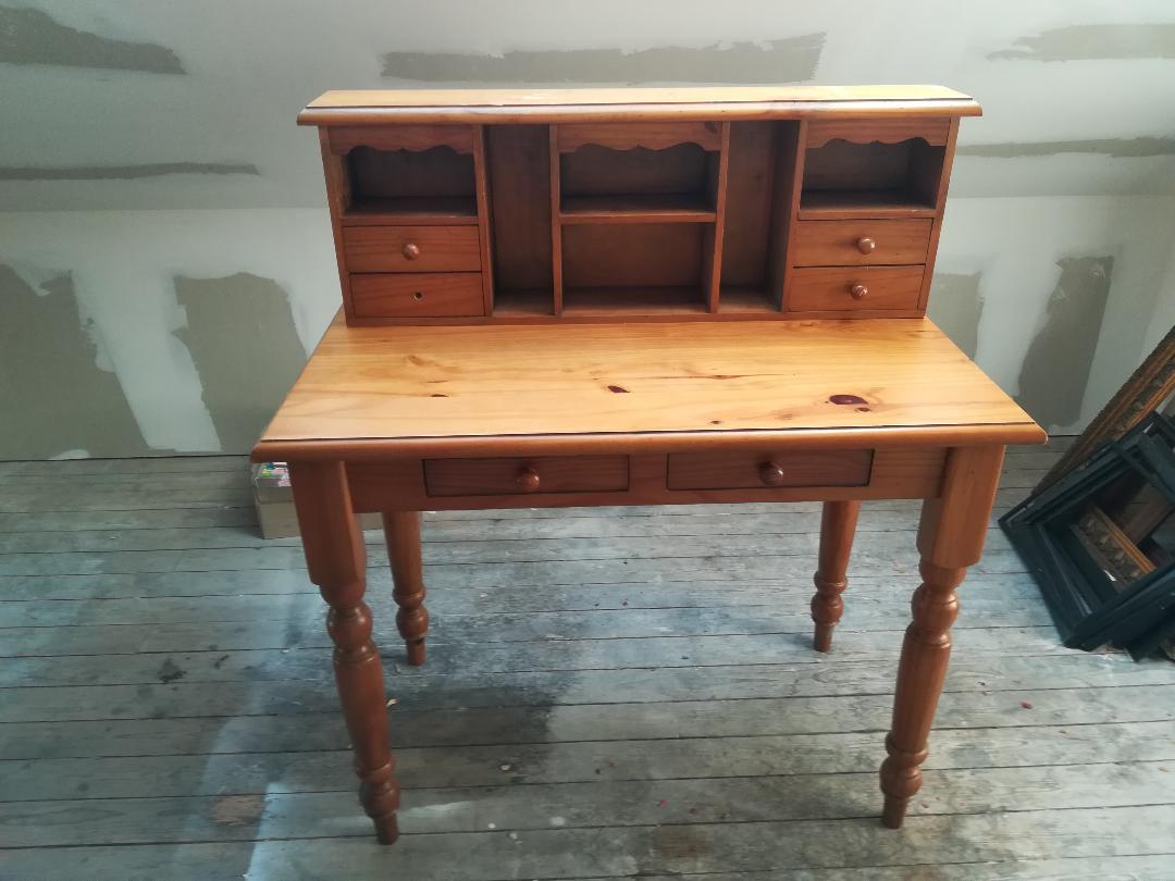 Office secretary in pine.