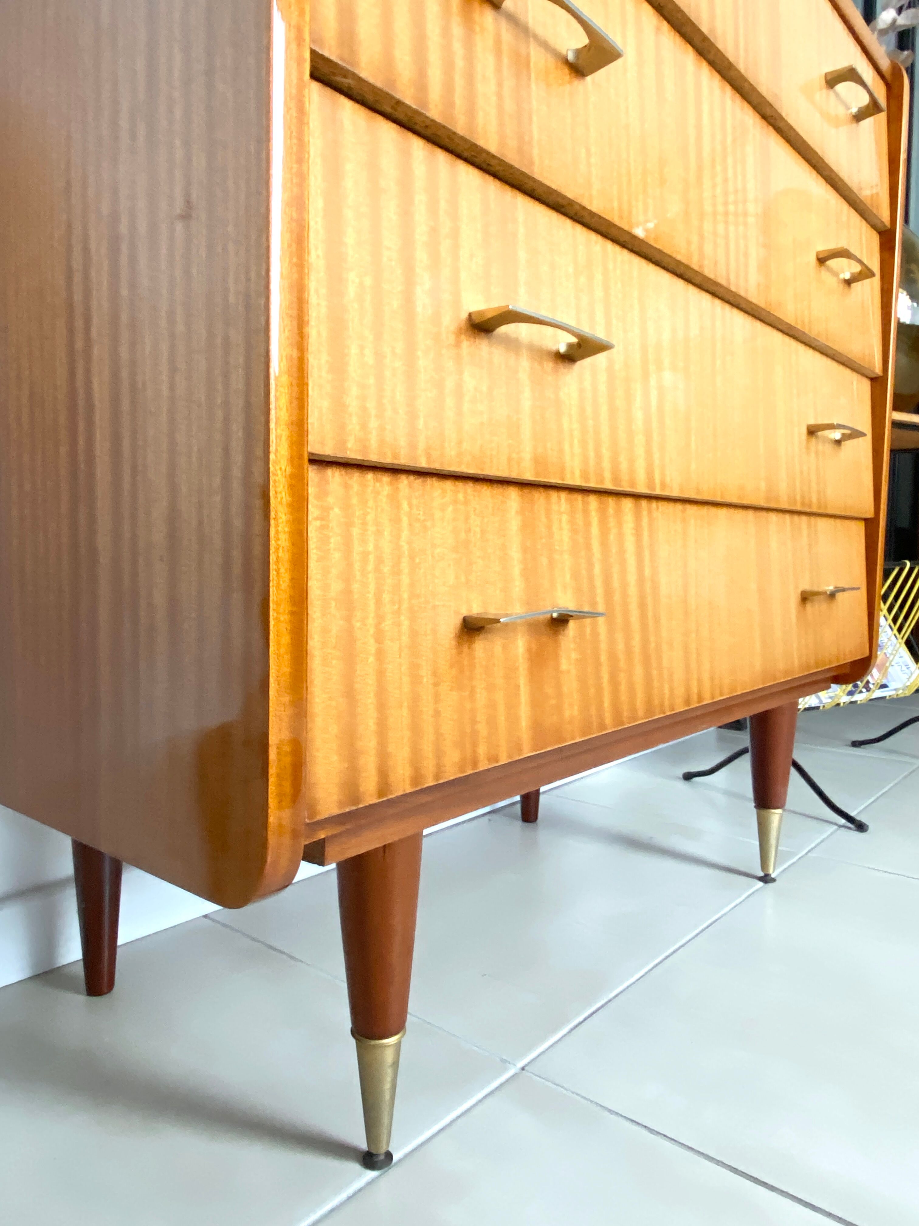 Vintage chest of drawers 4 drawers Capelle