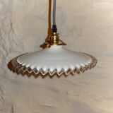 White opaline hanging with edge volante transparant