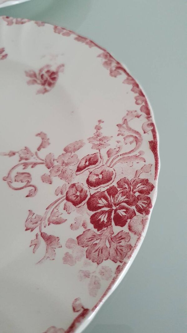 Lot de 4 assiettes Émaux de Longwy-modèle Beauvais - 1930s