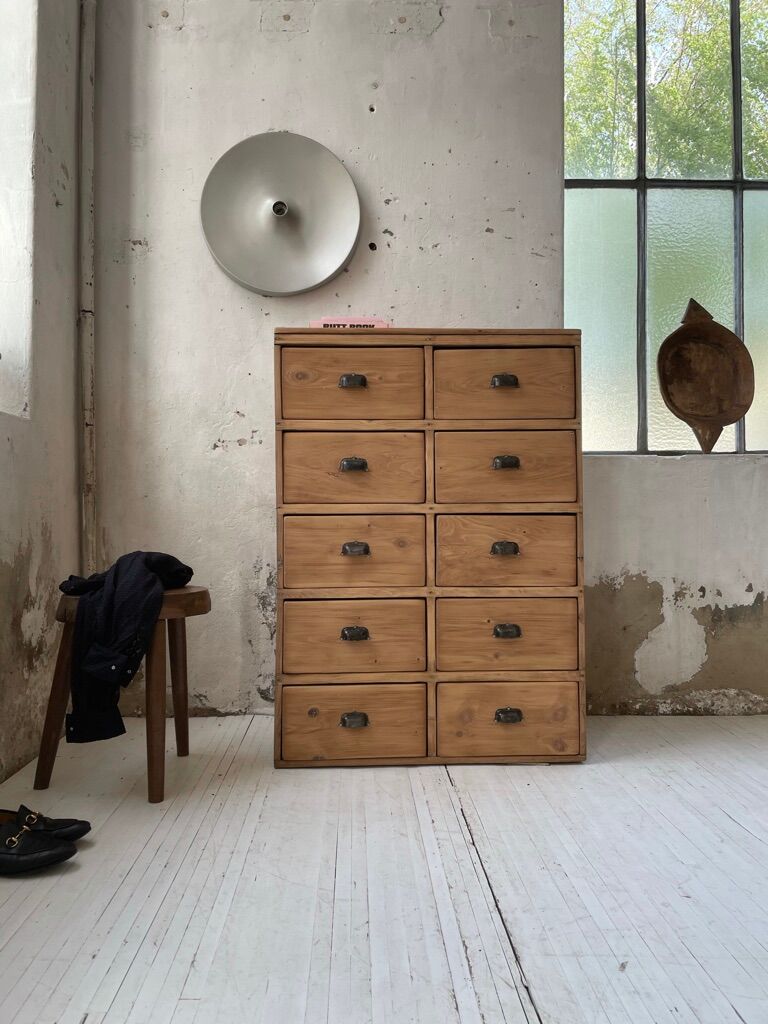 Craft furniture with drawers shell handles