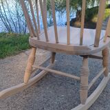 Rocking chair in raw beech