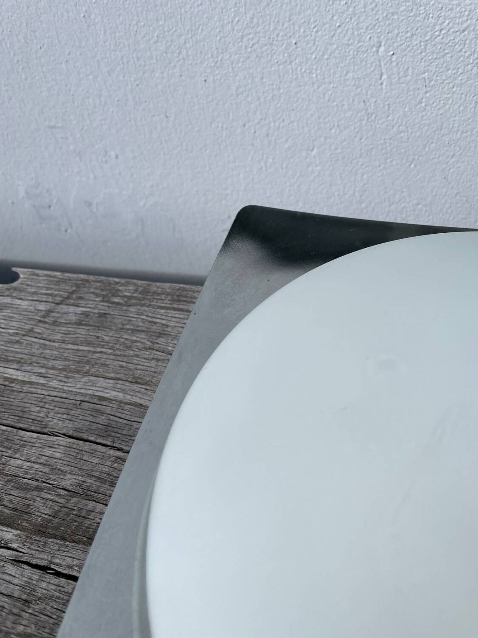 Applique plafonnier en verre blanc et inox