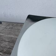 Applique plafonnier en verre blanc et inox