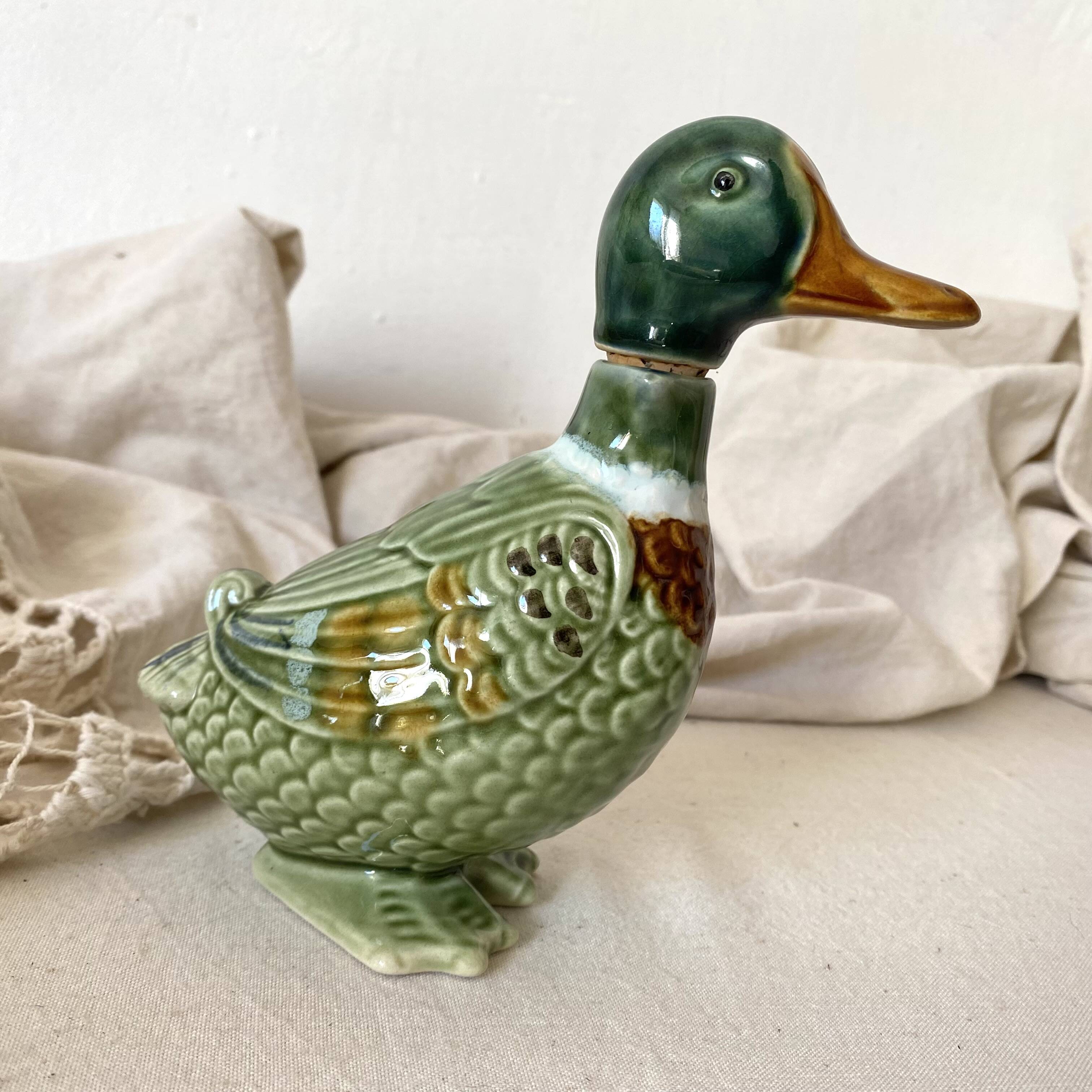 Zoomorphic bottle, ceramic duck