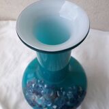 Vase bleu en opaline peinte