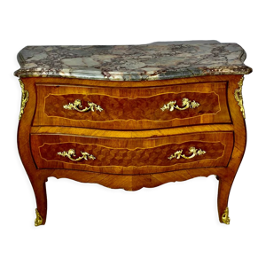 Commode style Louis XV