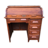 Vintage office called American office with oak curtain