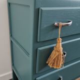 Vintage chest of drawers